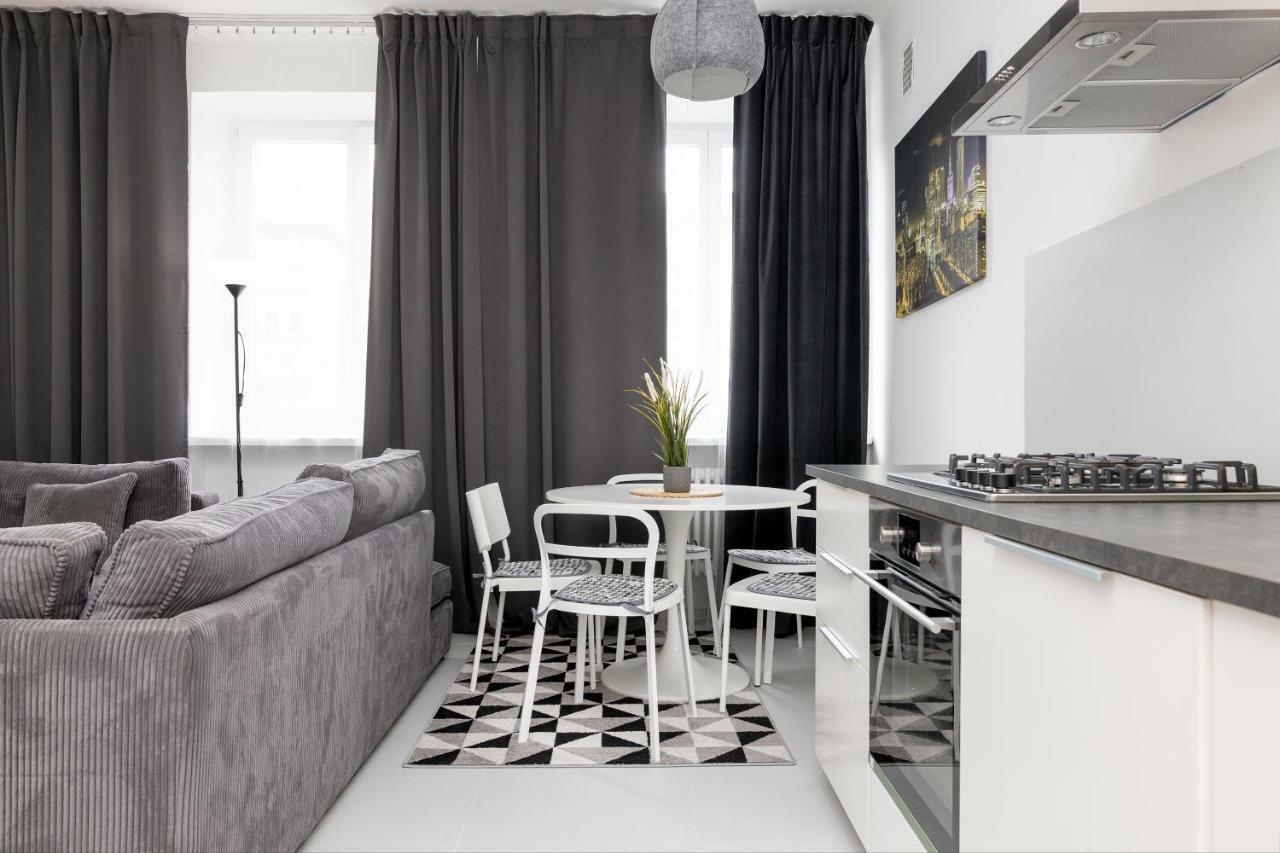 City Centre Apartment Warszawa Exteriör bild